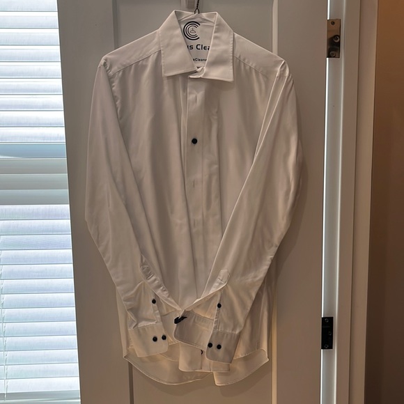 David Donahue Royal Oxford Trim Fit Dress Shirt in White with Blue Buttons. - Picture 1 of 2